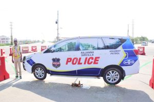 3D-Petrol-car-and-constable