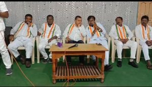 KK-Mahendra-at-Sircilla-Congress-meet