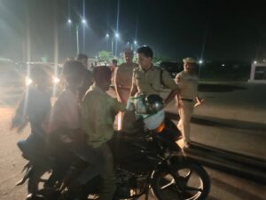 RSD_Vehicle-checking-3